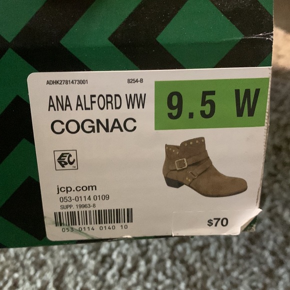 a.n.a Cognac Alford Ankle Boot size 9.5W - Picture 9 of 9